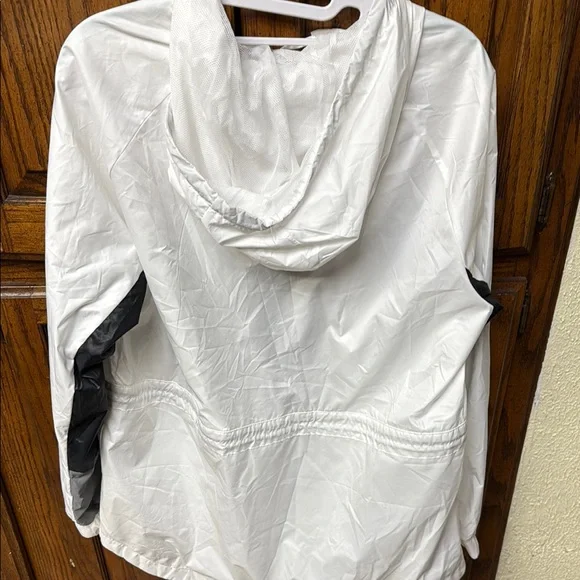 adidas White rain jacket - Picture 8 of 8